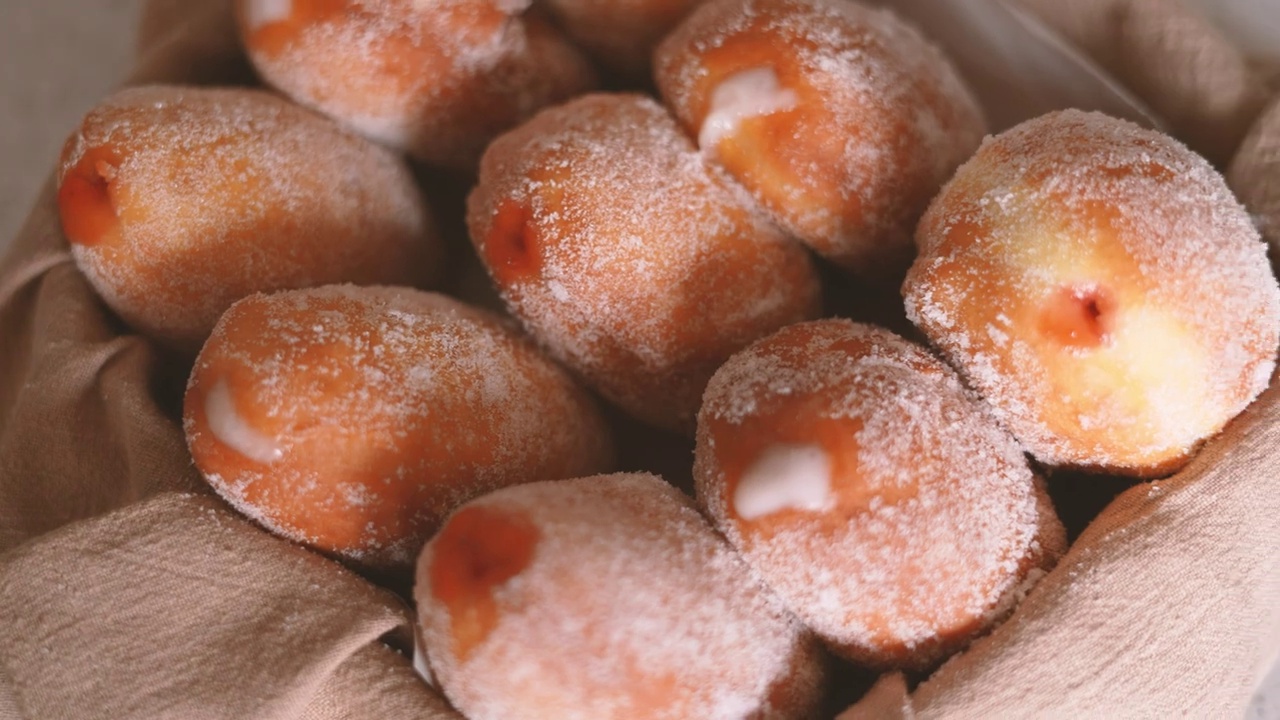 Hawaiian Malasadas