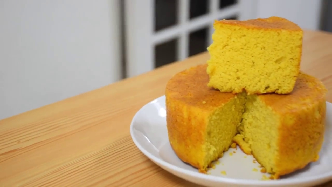 Mango Cake